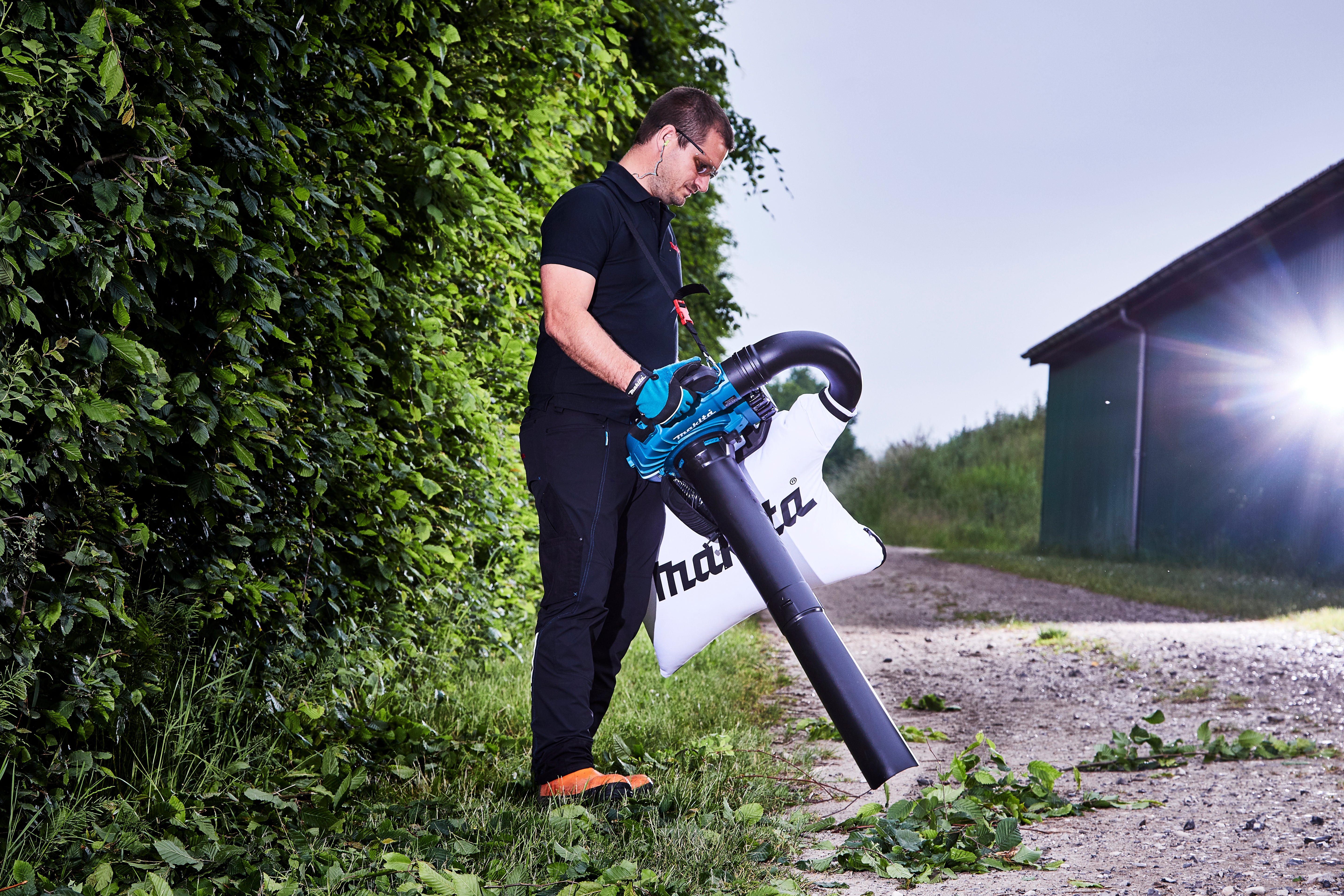 LØVBLÆSER/SUGER 18V UBL