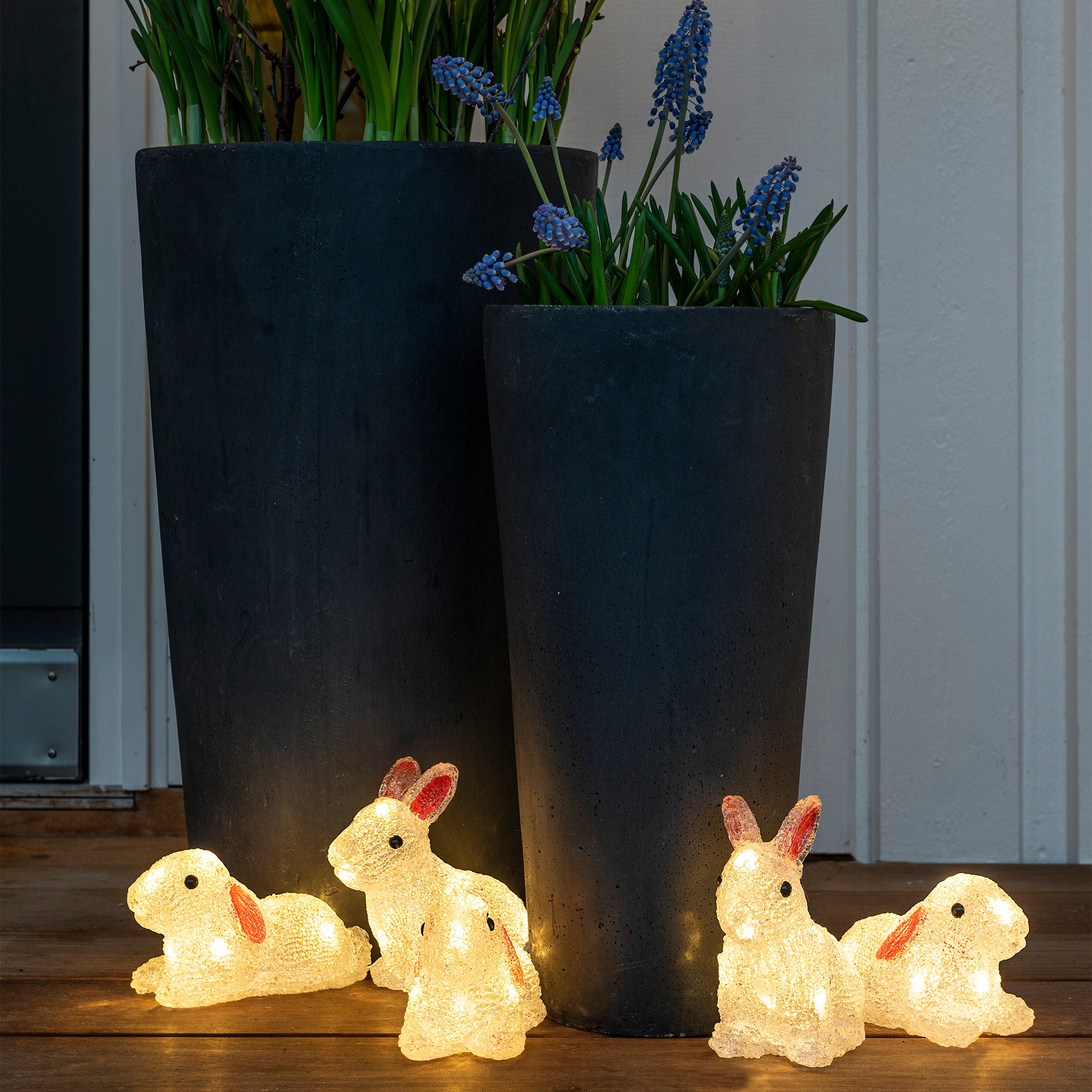 Konstsmide Kaniner i akryl 5 stk. 40 varmhvide LED.
