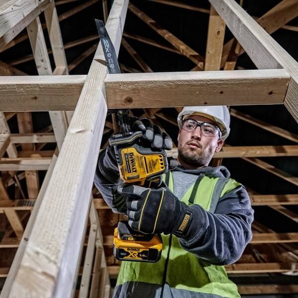 DEWALT 18V XR bajonetsav DCS369N-XJ