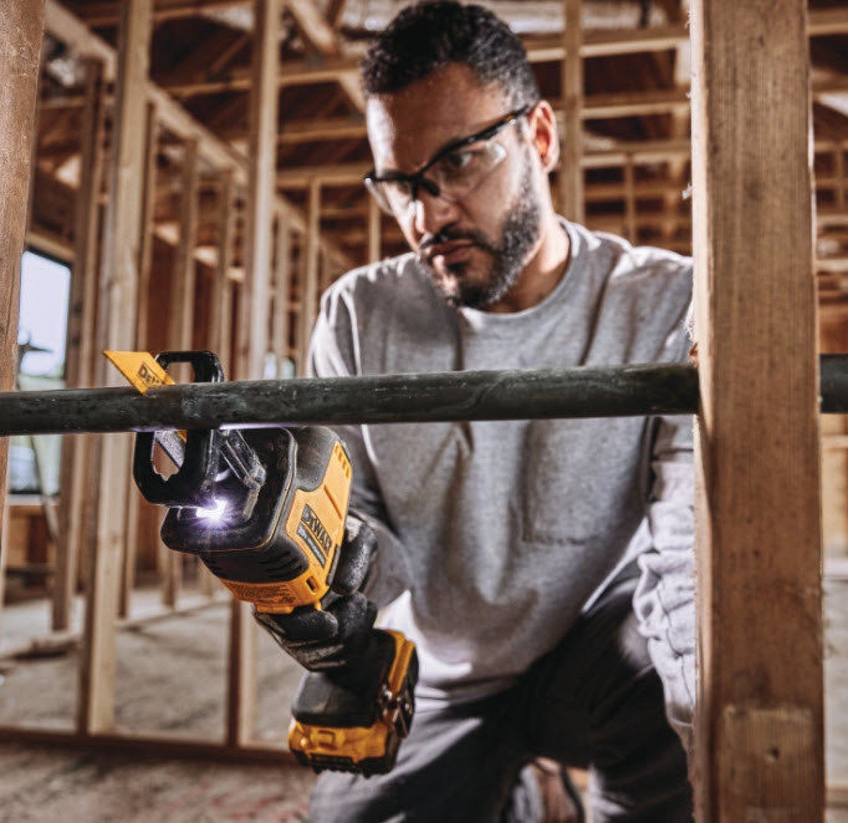 DEWALT 18V XR bajonetsav DCS369N-XJ