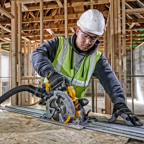 DEWALT 18V XR rundsav DCS572N-XJ