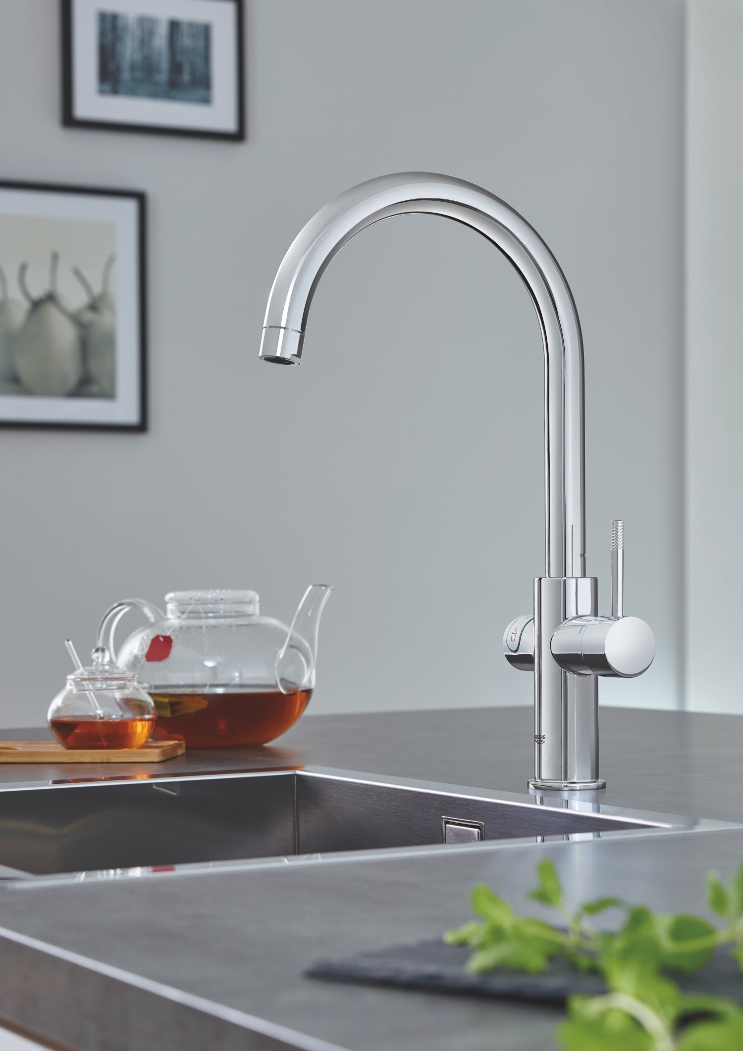 Grohe Red Duo køkkenarmatur m/ C-tud & 3 liters kedel, krom
