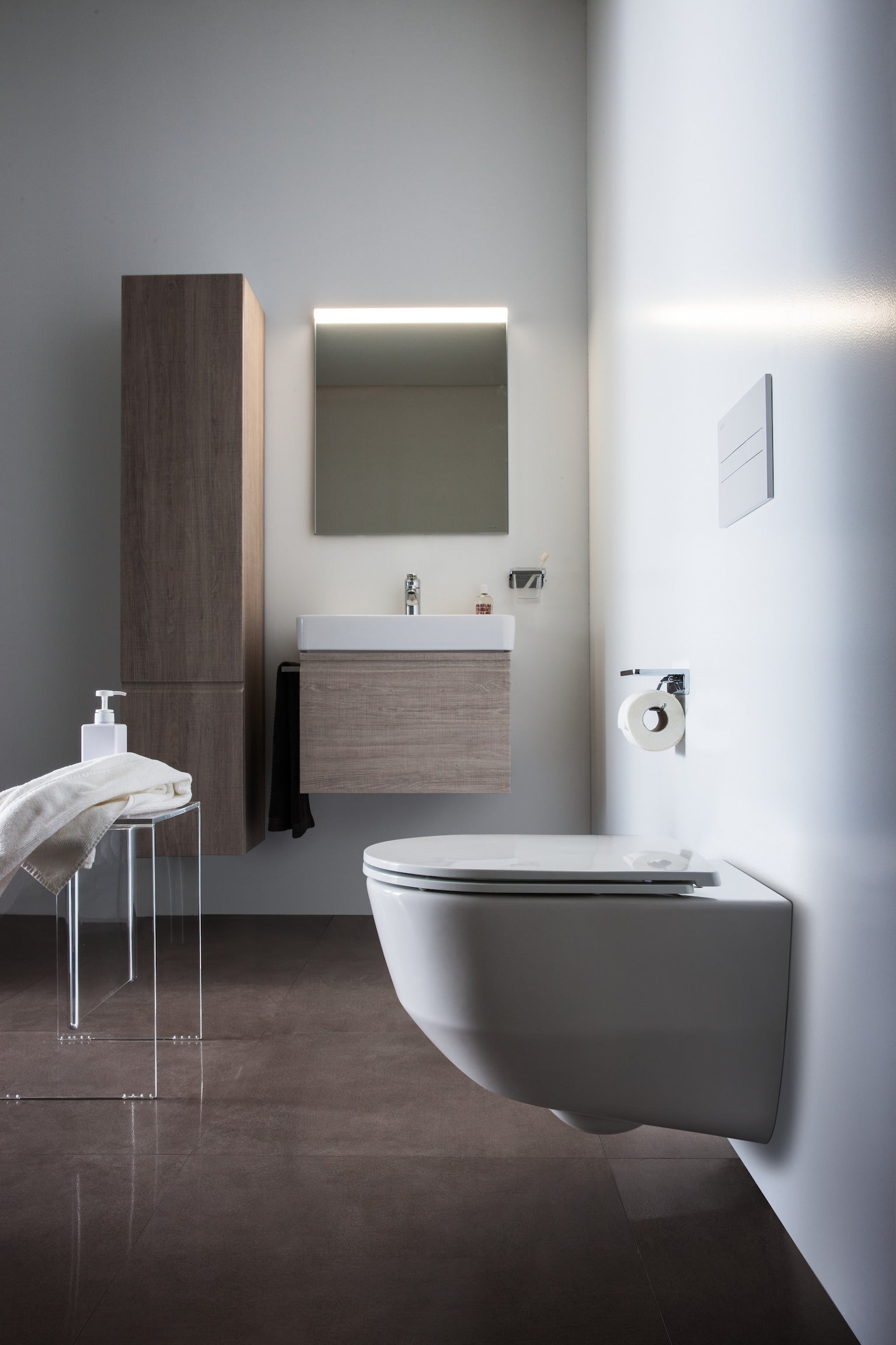 PRO HÆNGESKÅL RIMLESS COMPACT CLEAN COAT