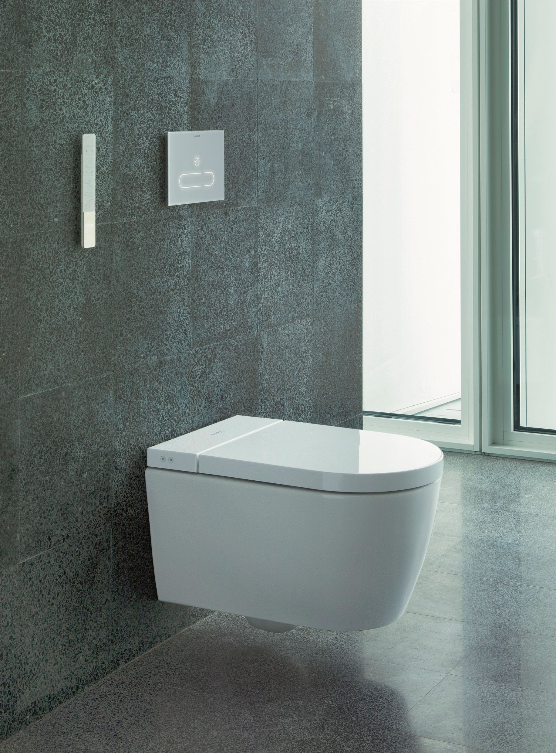 Duravit SensoWash Starck f Plus, vægmonteret douchetoilet,