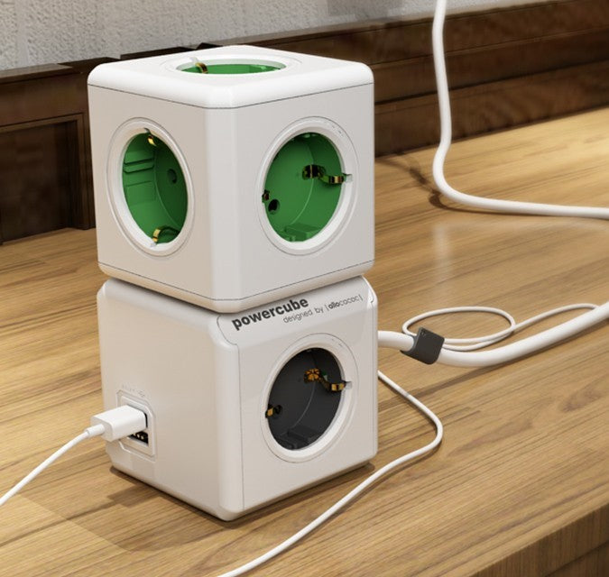 PowerCube extended  dobbelt USB + 4 udtag med 1,5 meter ledning
