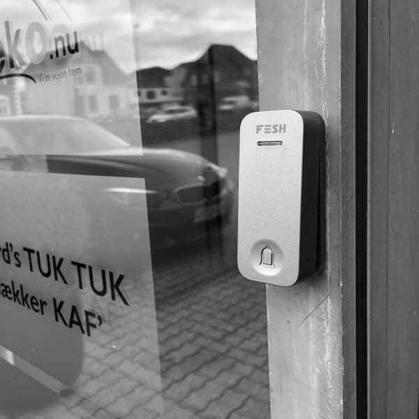 FESH SMART HOME dørklokke, koksgrå