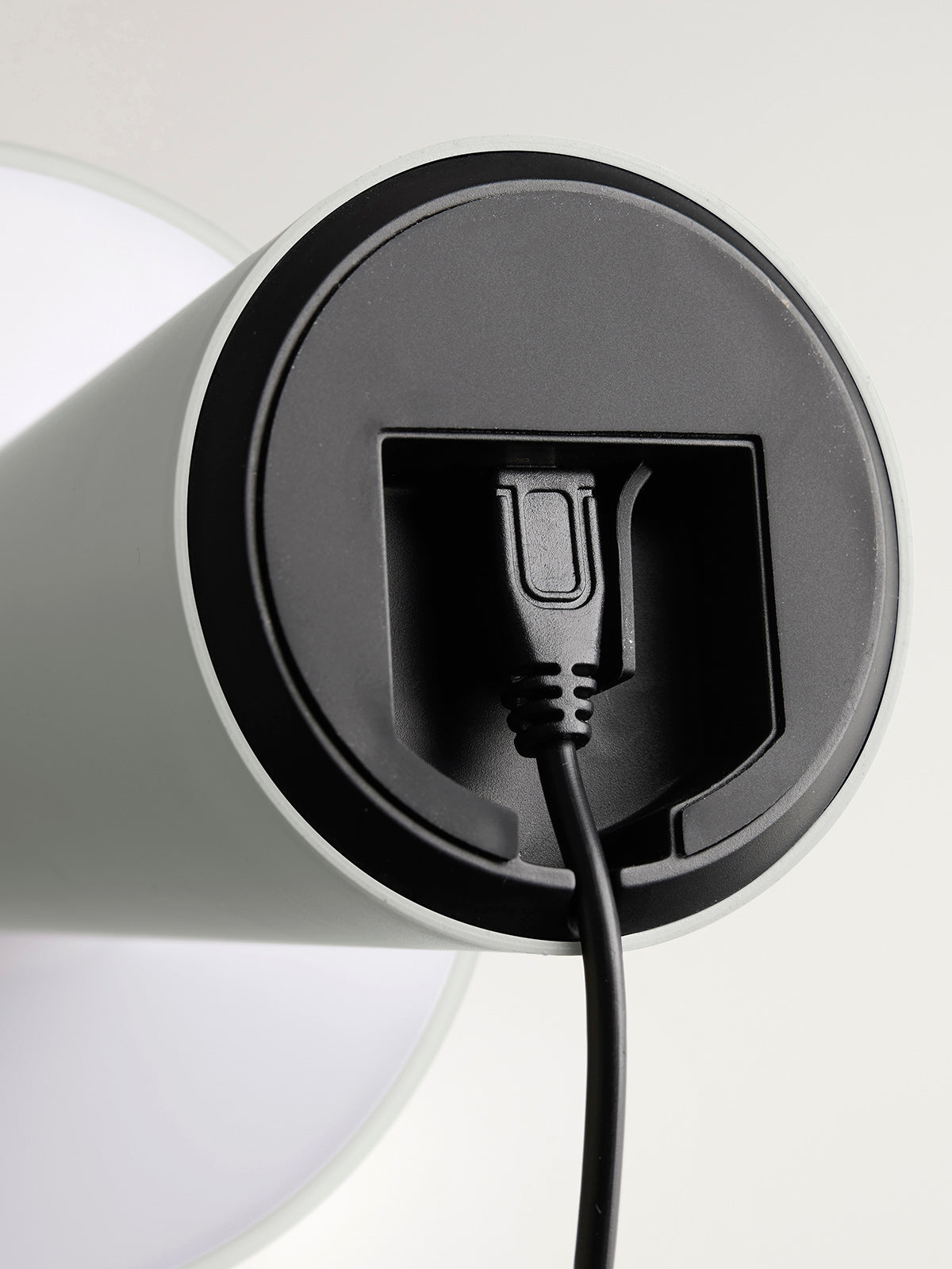 Move Me Bordlampe 4,7W, lysegrå