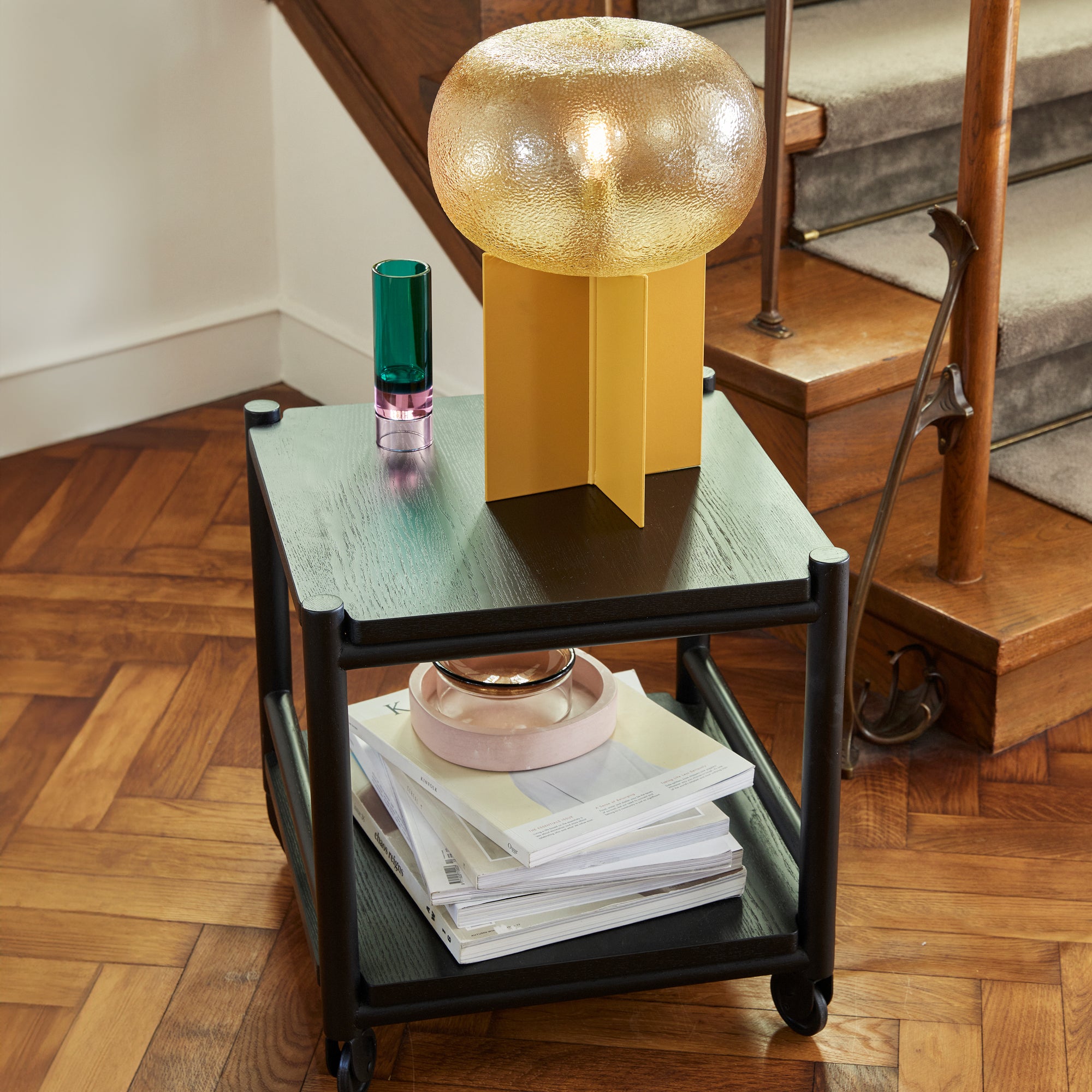 Hübsch podium bordlampe ravfarve
