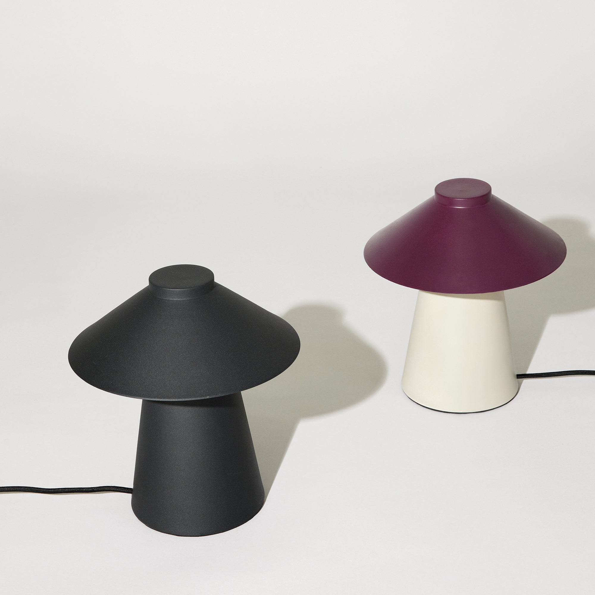 Hübsch chipper bordlampe sand/burgundy