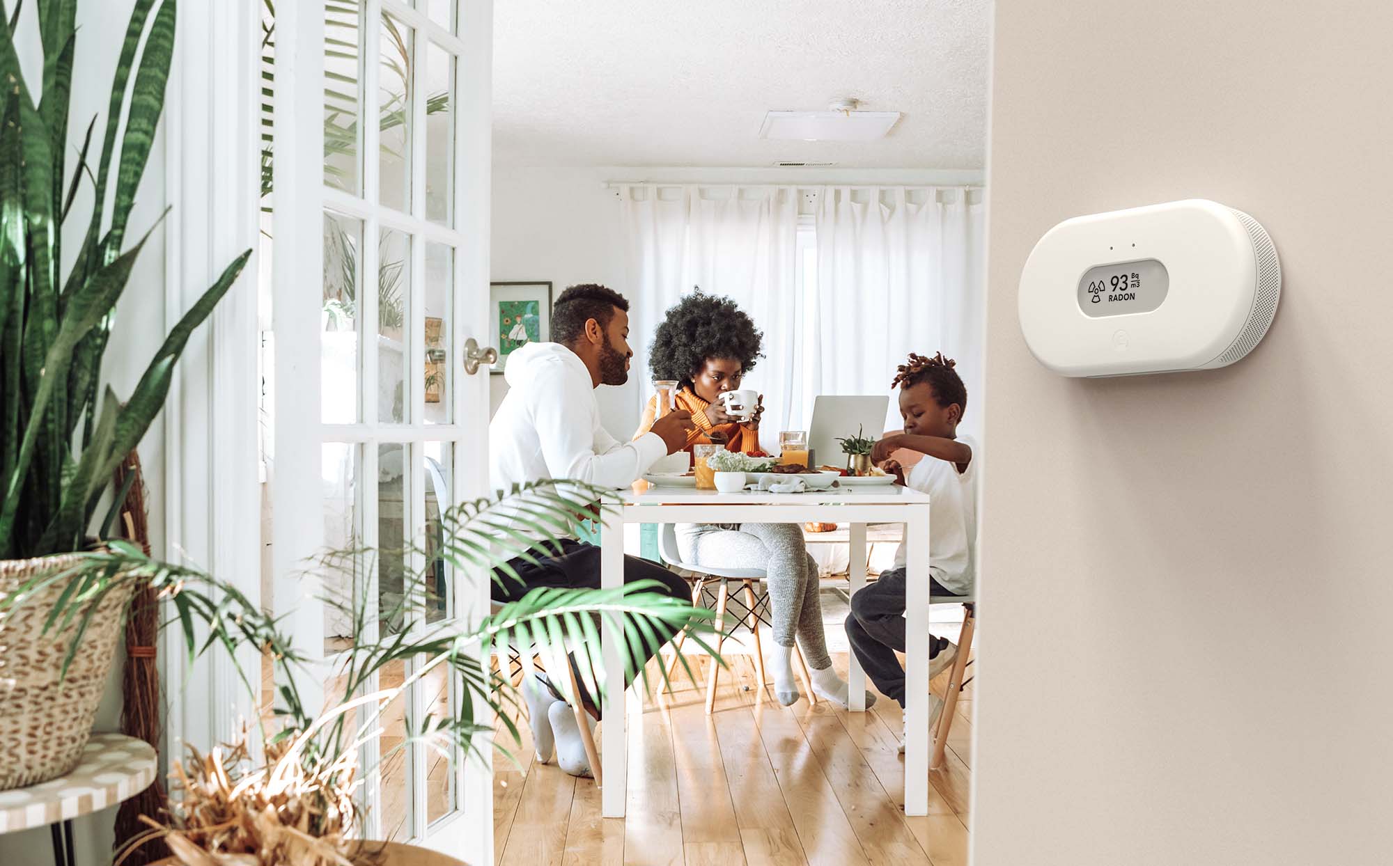 Airthings View Plus komplet overvågning af luftkvalitet