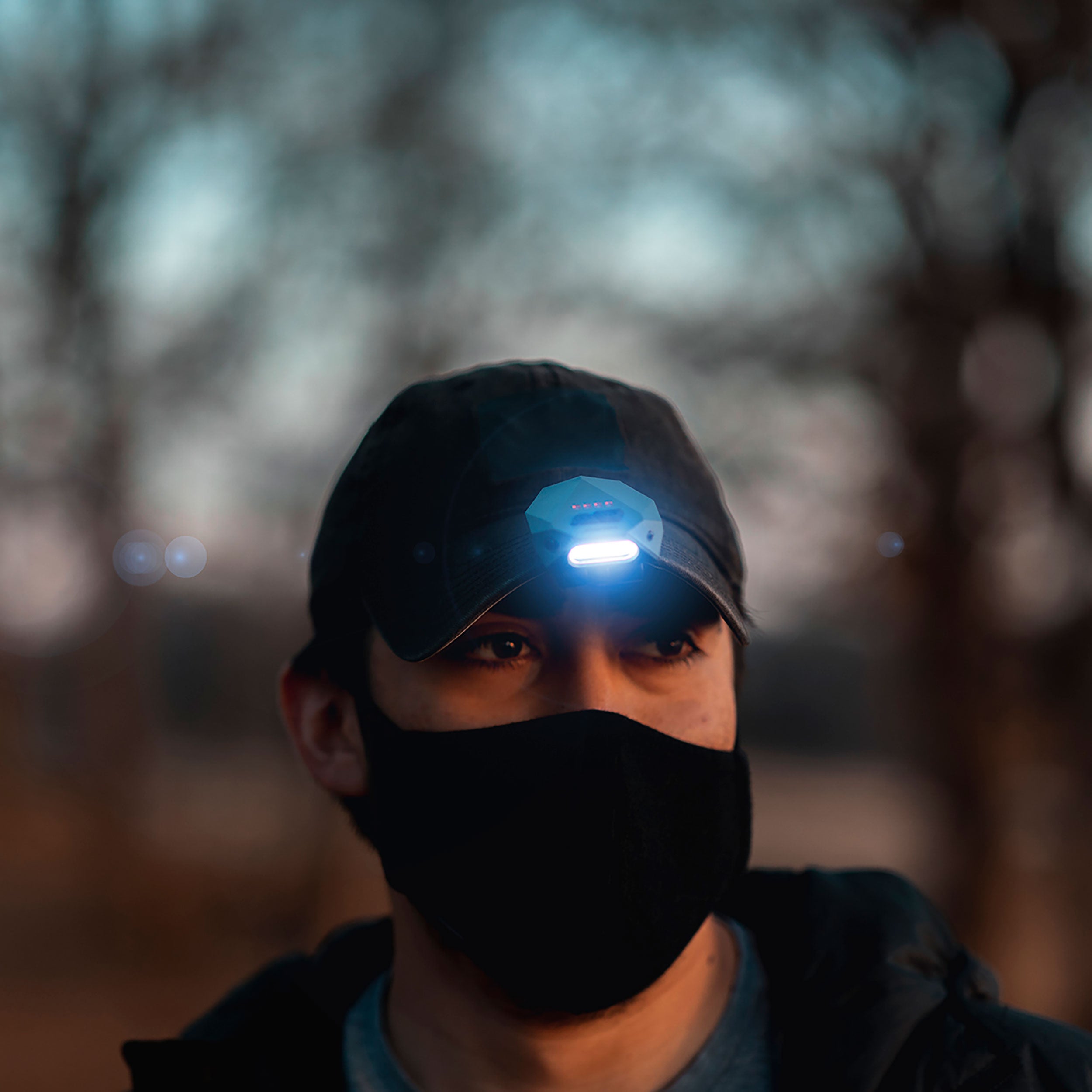 NEBO Einstein Cap genopladelig lampe, 100 lumen