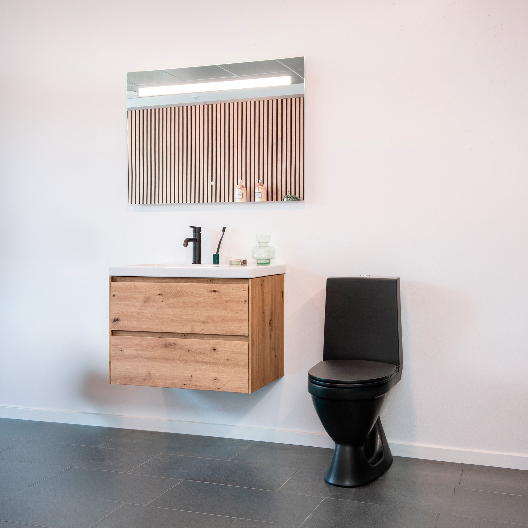 RIGO GULVSTÅENDE TOILET MATSORT